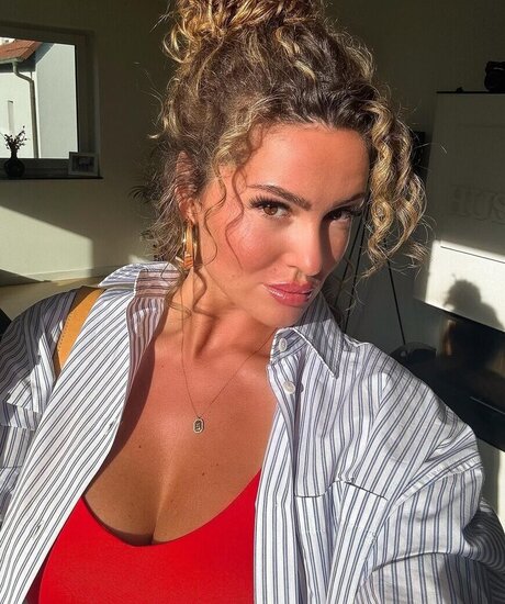 Sophie Imelmann sex model gallery