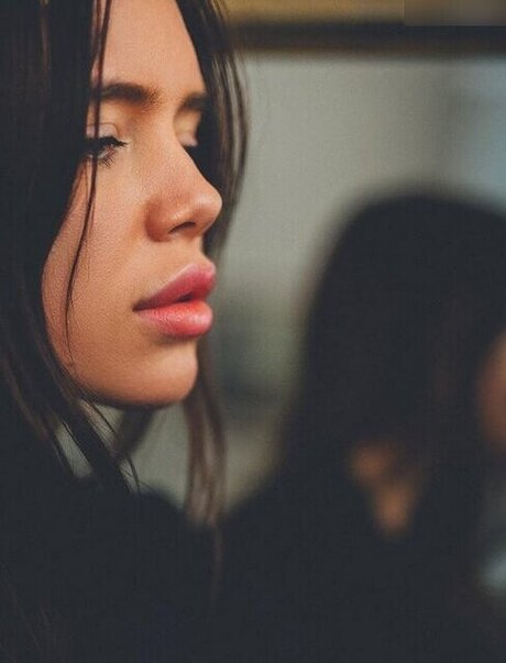 hollaura modelo de arte imágenes