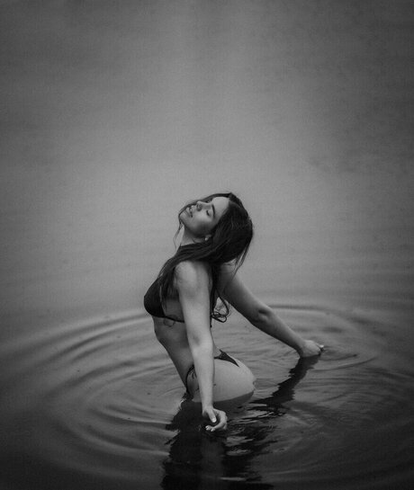 hollaura modèle img