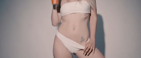 hollaura desnudos de estrellas porno imagen