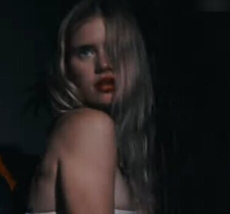 hollaura star du porno hd photos