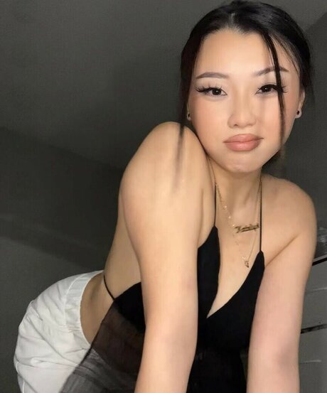 Katelyn Young modèle gratuit galerie