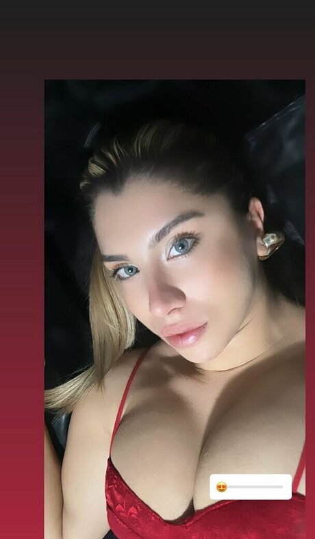Elif Karaarslan model img