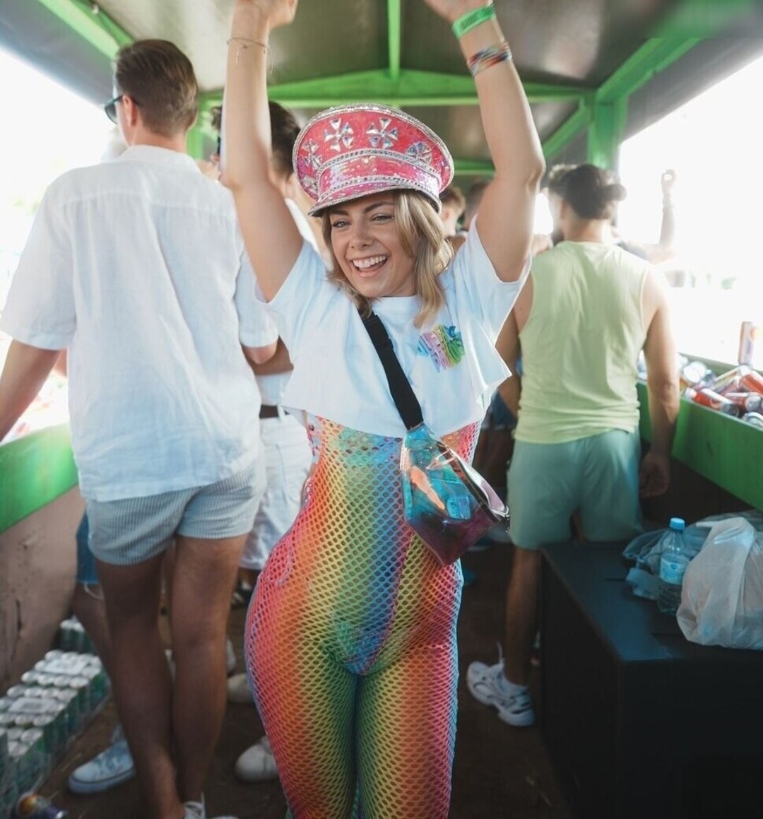 Chany Dakota modelo hd imagen