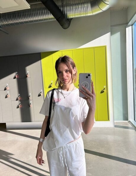 Evelina Kiss star exclusive img