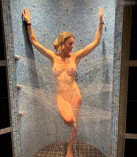 Janina Celine Jahn estrella porno agradable galerías