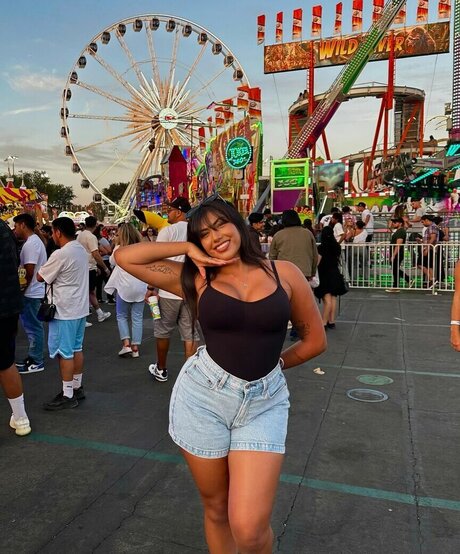 Path Wei_ estrella porno foto