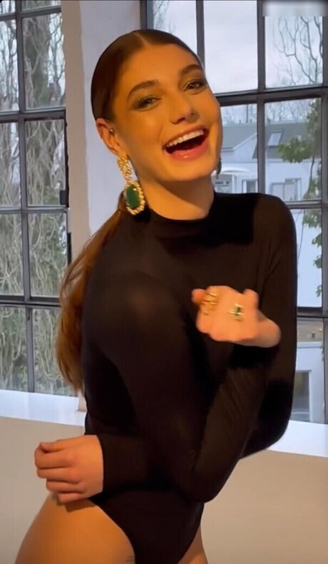 Sarah Posch étoile xxx galeries