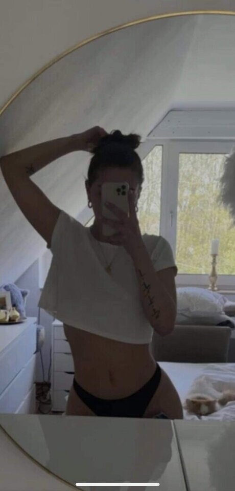 Lisa srmst actriz de alta definición foto