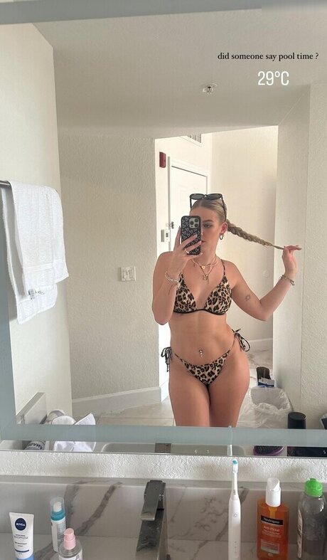 Caal me annaa étoile sexy image