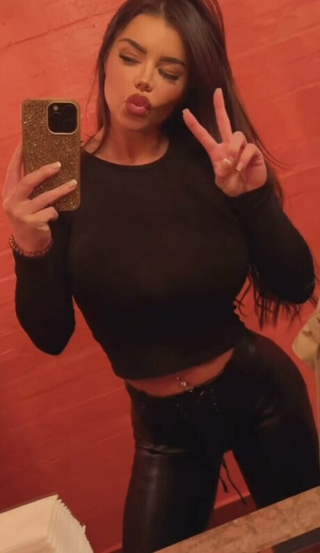 Germaine Love estrella porno xxx galería