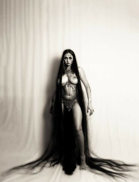 yulkachash modelo libre fotos