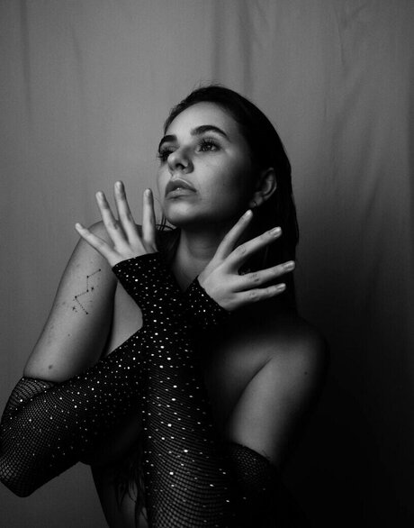 yulkachash modèle sympa des photos