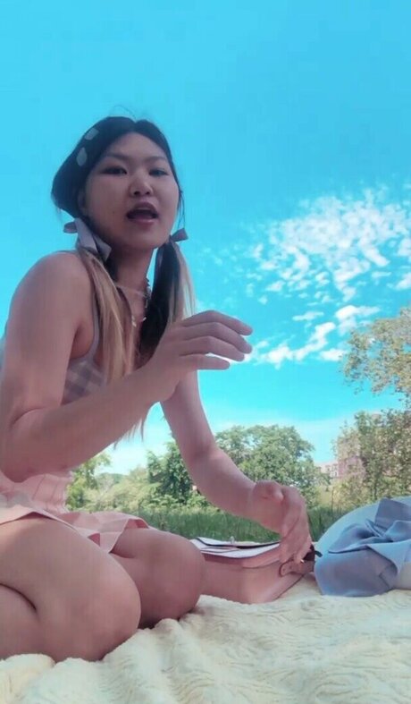 Mimee Xu pornographic actress pictures