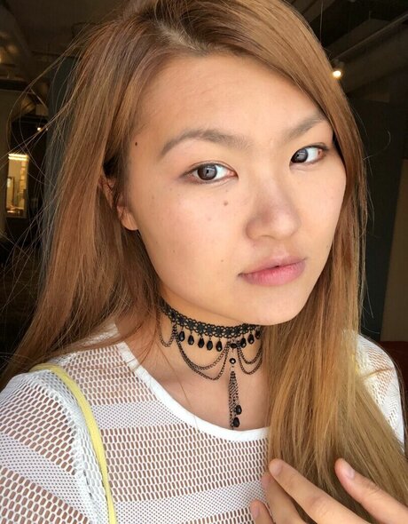 Mimee Xu model naked picture