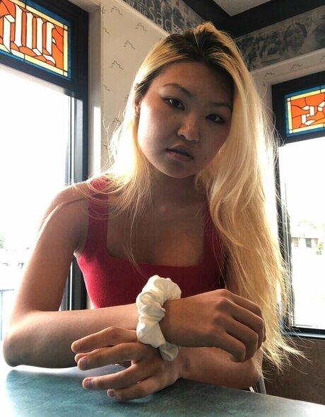 Mimee Xu nude model archive