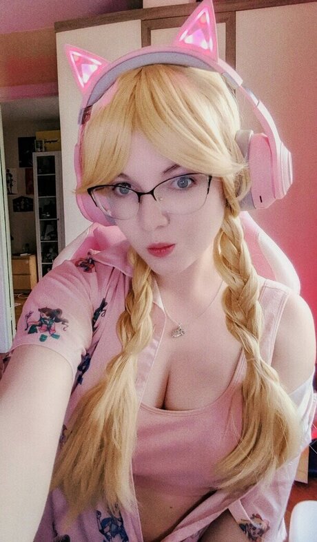 Brounovskoe Cosplay nus étoiles images