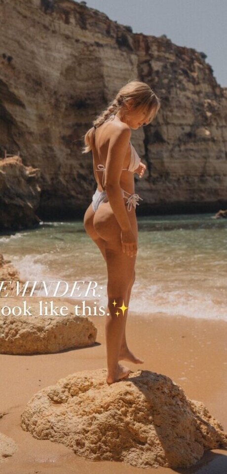 Doreen Petrova star du porno chaude image