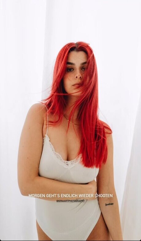 anna gazanis hermosa modelo foto