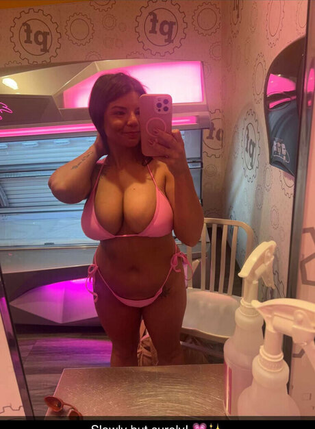 Yohosamm desnudos de modelos galerías