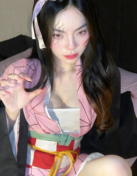 Niken Andalusi jolie étoile image