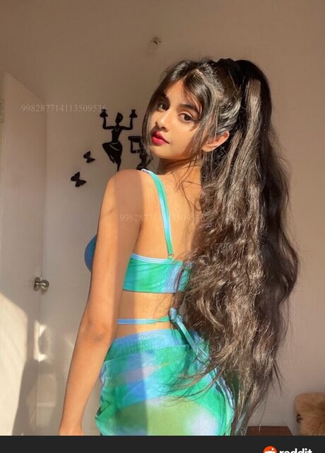 Aishwarya Harishankar perfect star galleries