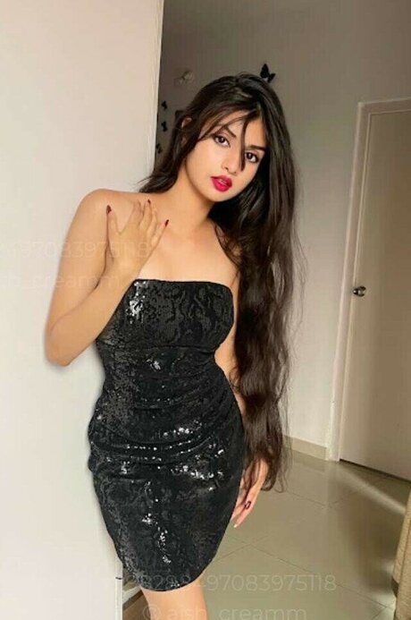 Aishwarya Harishankar modelo sexual recopilación