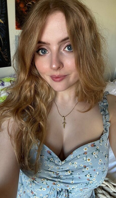 Krysttl estrella porno agradable imágenes