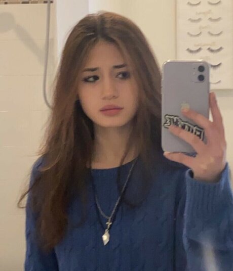 Emilykr0pp estrella xxx galerías