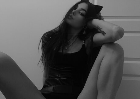 Teya feyt modèle artistique photos