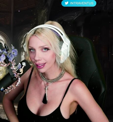 Intraventus modelo sexual fotos