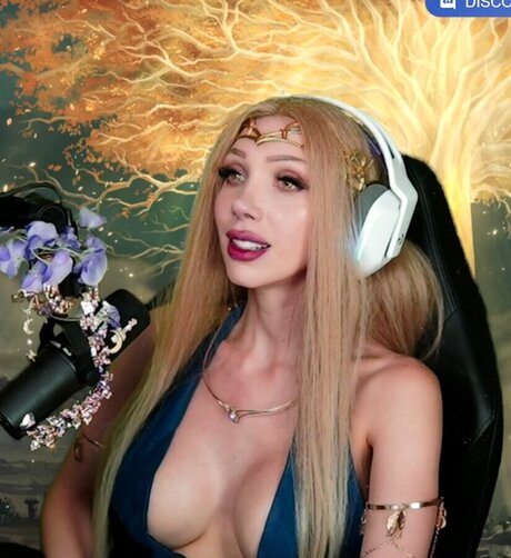 Intraventus desnudos de estrellas imágenes