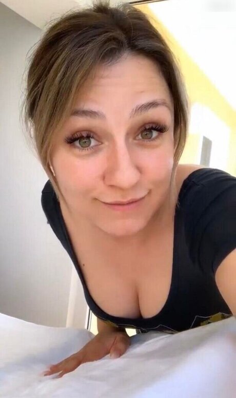 Regina Hixt modèle hd des photos