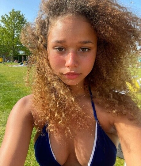 Chevelly estrella porno erótica imágenes