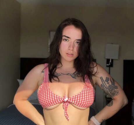 mopykav modèle sexy photo