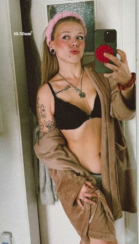 vanny flowerchild actriz libre archivo