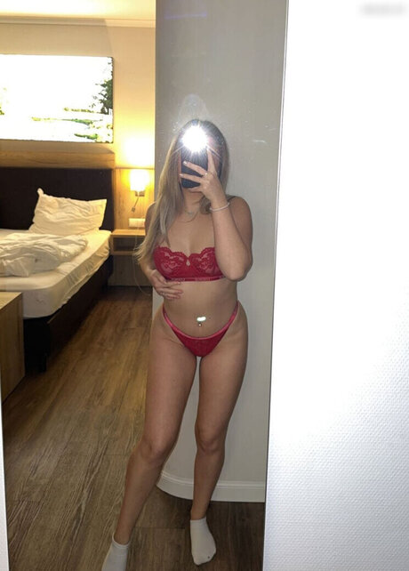 cutieemilia modelo bonita fotos