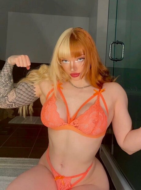 lilac lexx modèle nu images