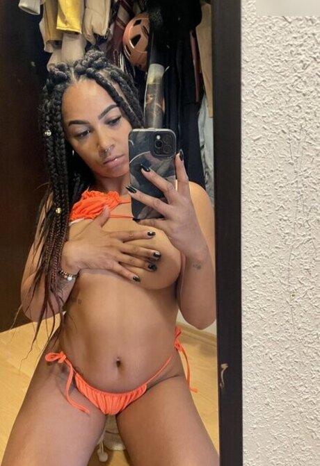 graefiin melanin perfect model image