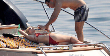 Lara Stone actrice érotique galeries