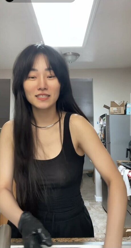 Showmeyourbasement star du porno gratuit galerie