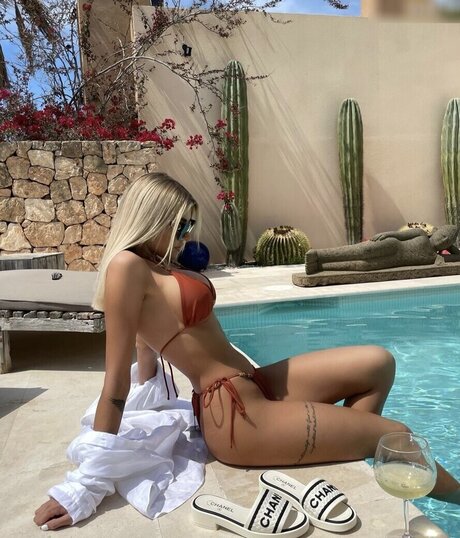 Gerda Lewis modèle sexy img