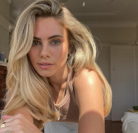 Peyton Cole model exclusive galleries