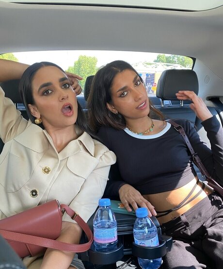 Geraldine Viswanathan modelo sexy archivo