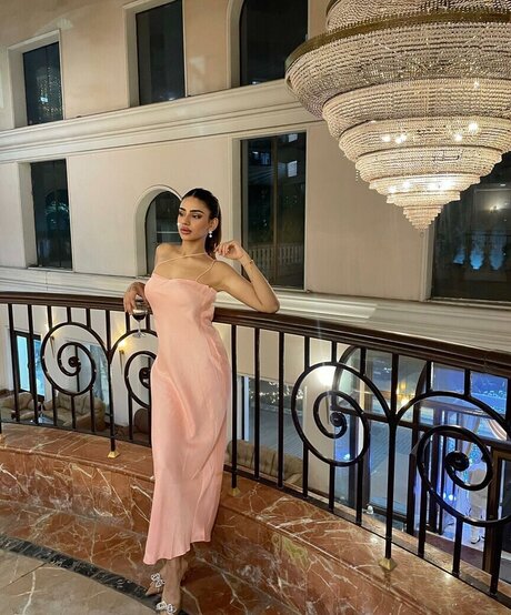 Pakhi Gadh estrella caliente foto