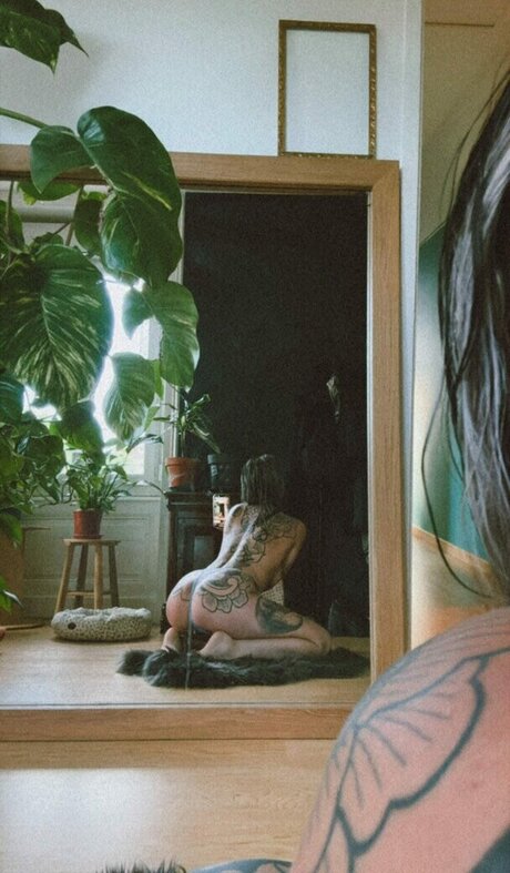 divinement bon modelo desnudos archivo