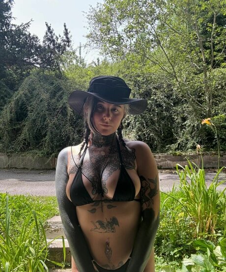 divinement bon star du porno nue archive