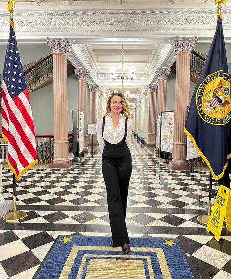 Louise Aubery xxx star du porno des photos