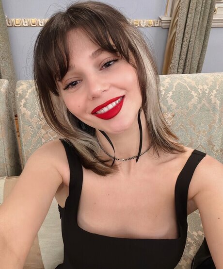 sumruozdenn estrella porno bonita archivo