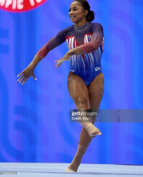 Jordan Chiles étoile gratuite galeries